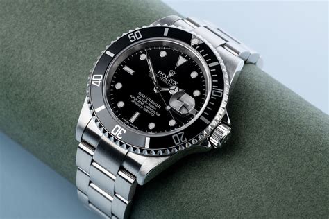 i rolex submariner hanno ologramma sul fondello|Rolex Submariner, il re della subacquea, evoluzione tecnica e .